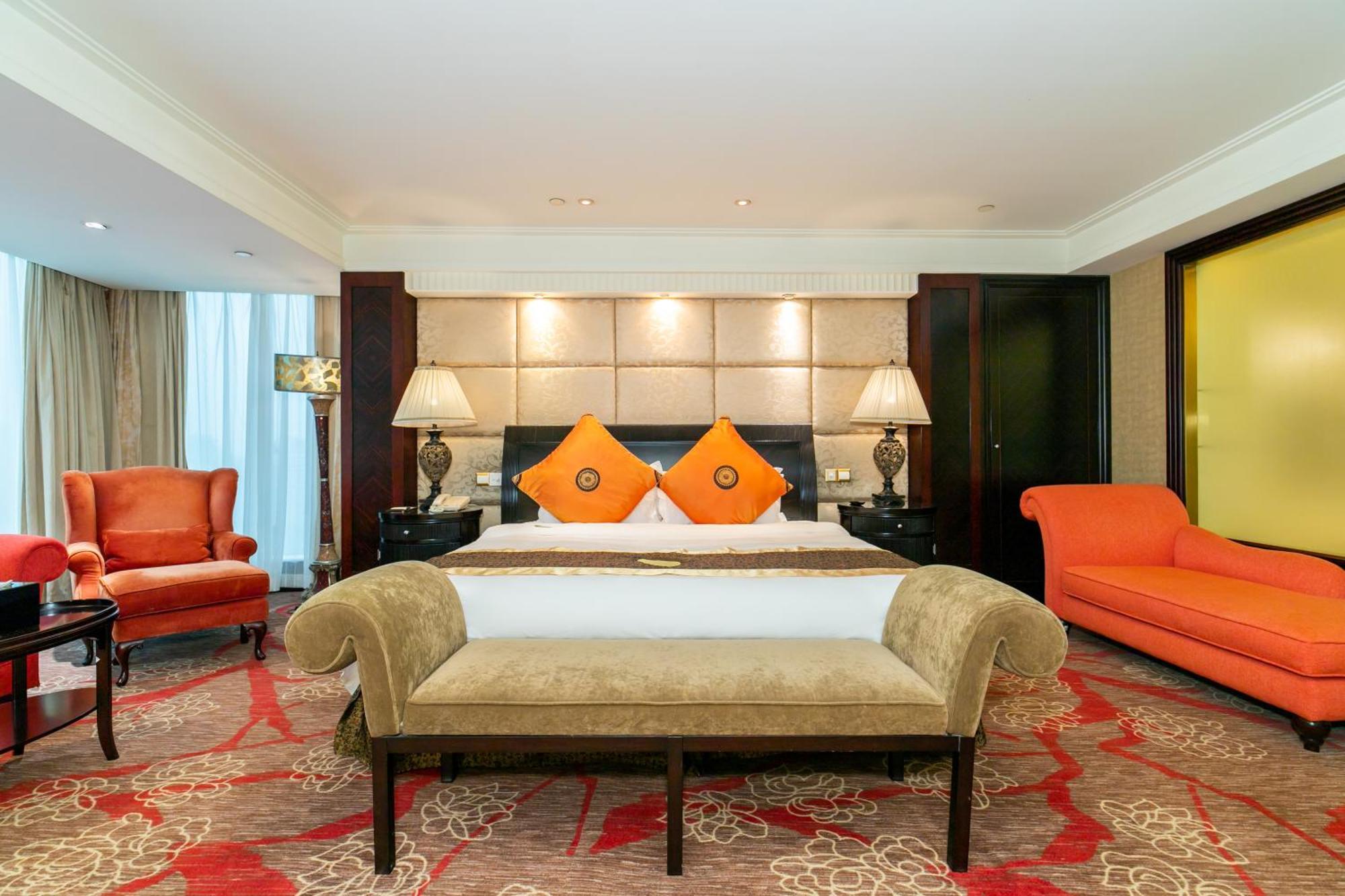 Royal Mediterranean Hotel Guangzhou Exteriör bild