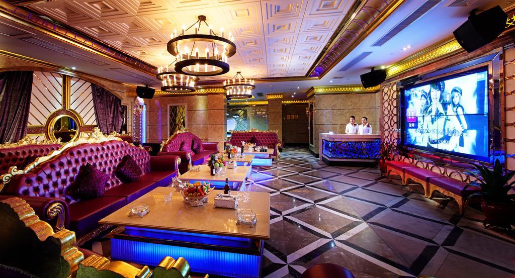 Royal Mediterranean Hotel Guangzhou Exteriör bild